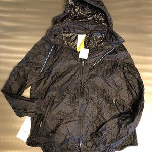 Women Lightweight Packable Water-Resistant Jacket